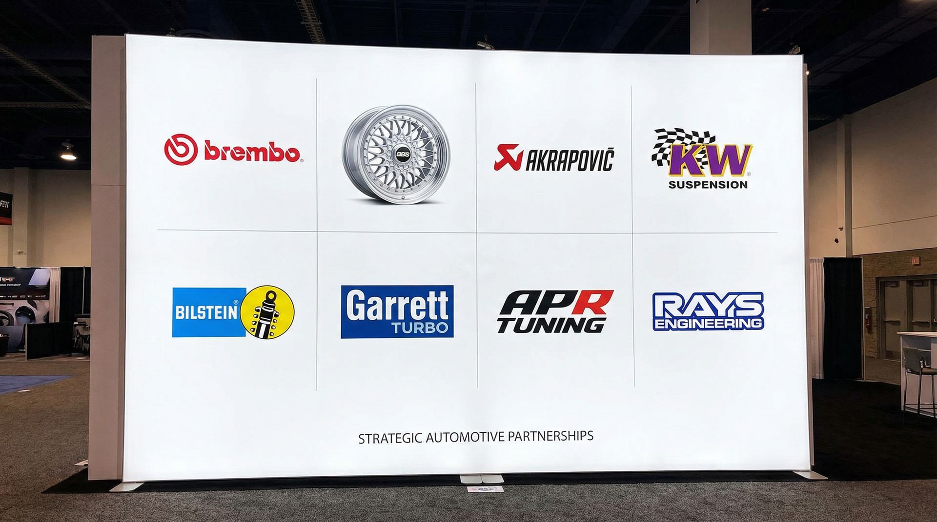 萝莉岛合作汽车改装品牌